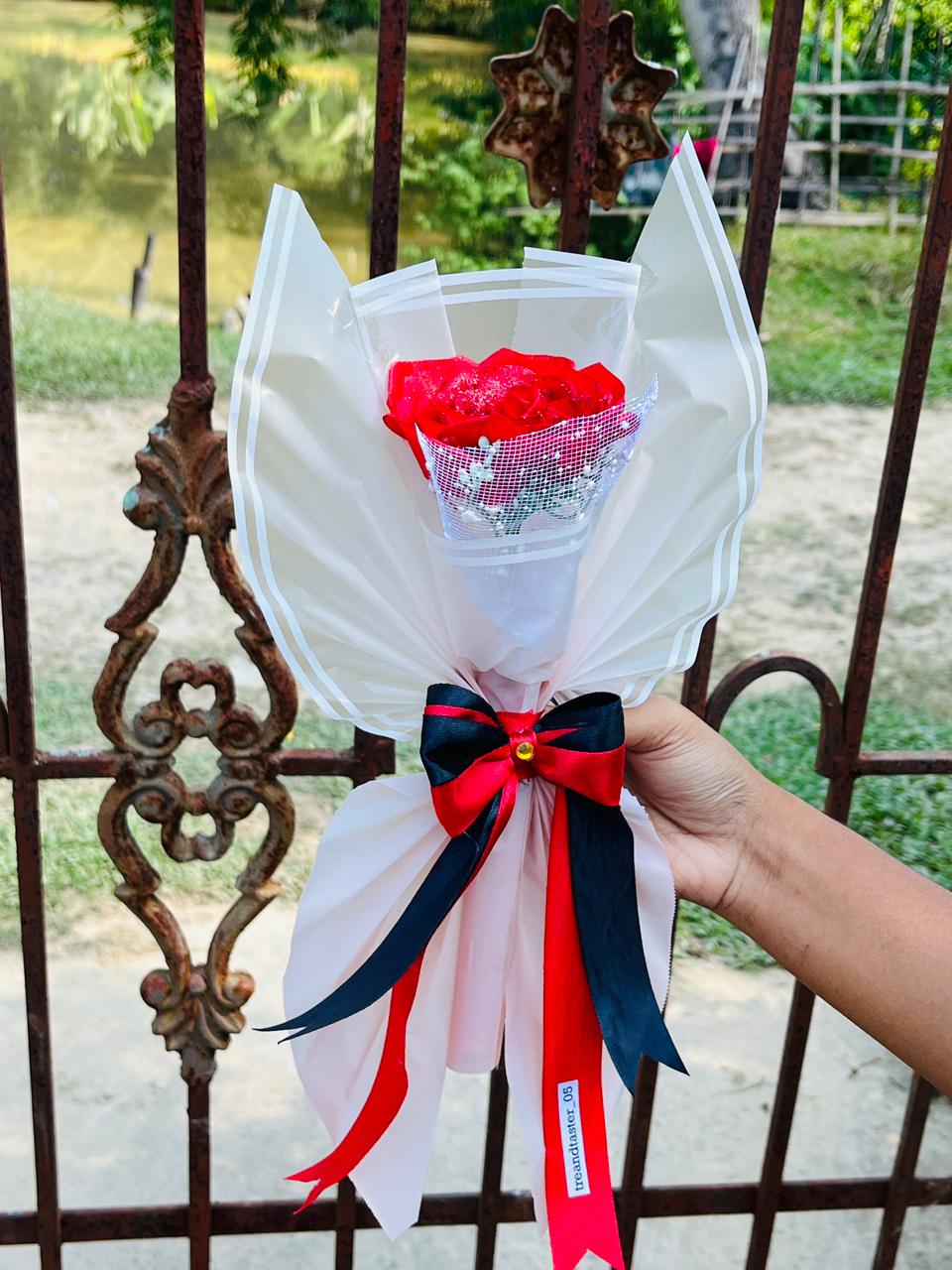Beautiful Handmade Single Rose Bouquet 🌹